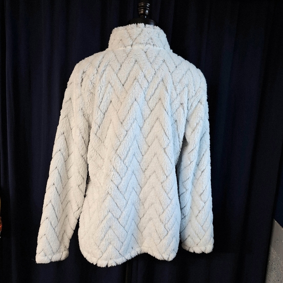St.John's Bay Active Ivory Chevron Plush Jacket, Size Medium, RN#93677, NWT - Picture 8 of 13